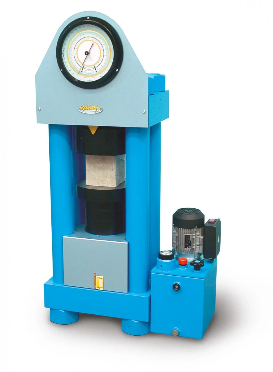 Машина для сжатия бетона 3000 кН, 1 калибр