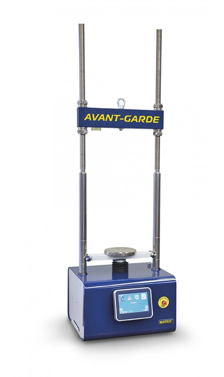 Three-axle load frame 50 toward N